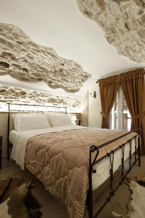 Hotel Ss Kekezi Gjirokastër Exterior foto